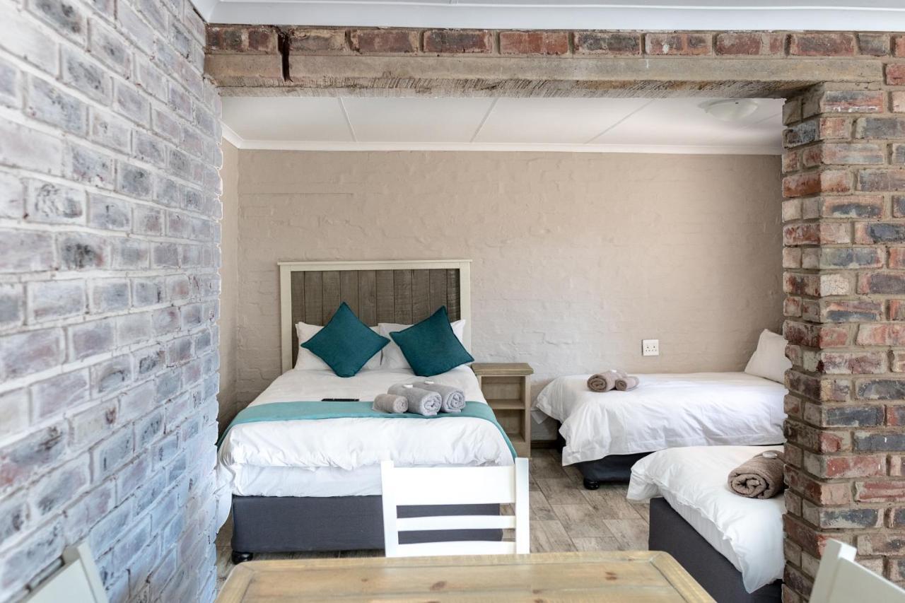 Отель Opstal Guestfarm Почефструм Экстерьер фото